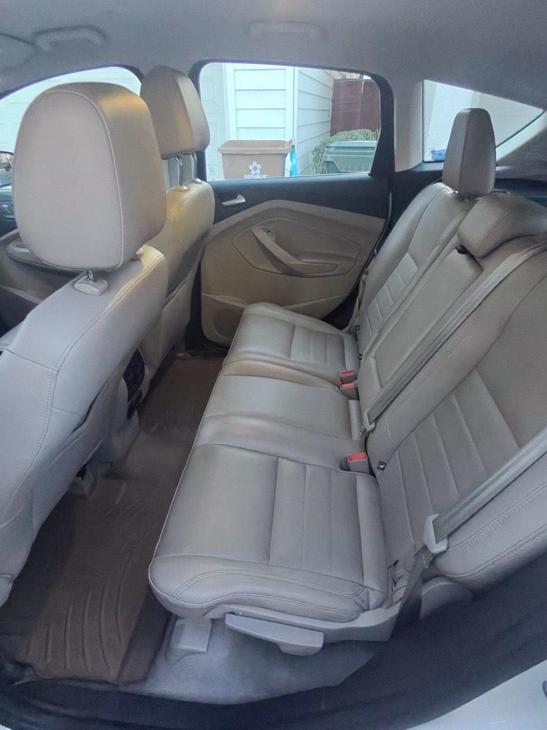 2014 Ford C-Max 9