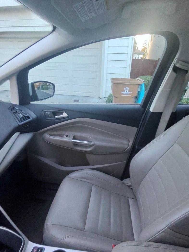 2014 Ford C-Max 12